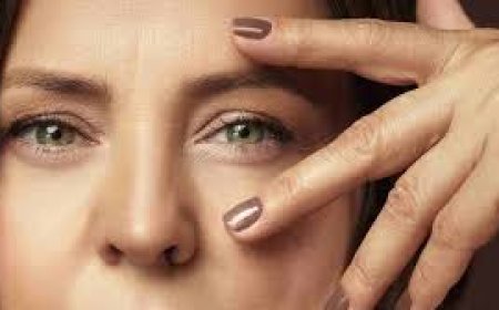 How Botox at the Best Aesthetic Clinic in Dubai Can Smooth Fine Lines and Wrinkles