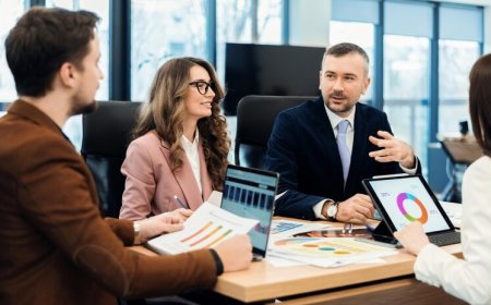 Digital HR Experts: Shaping the Future of Human Capital Development