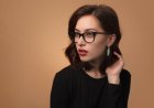 How to Mix and Match Earrings with Glasses