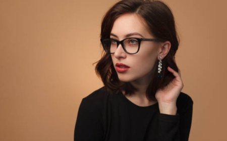 How to Mix and Match Earrings with Glasses